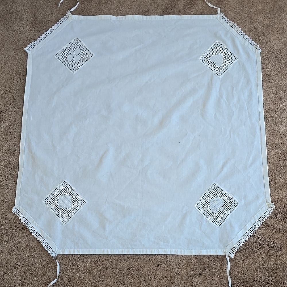 Vtg Handmade White Card Table Tablecloth with Crocheted Accents